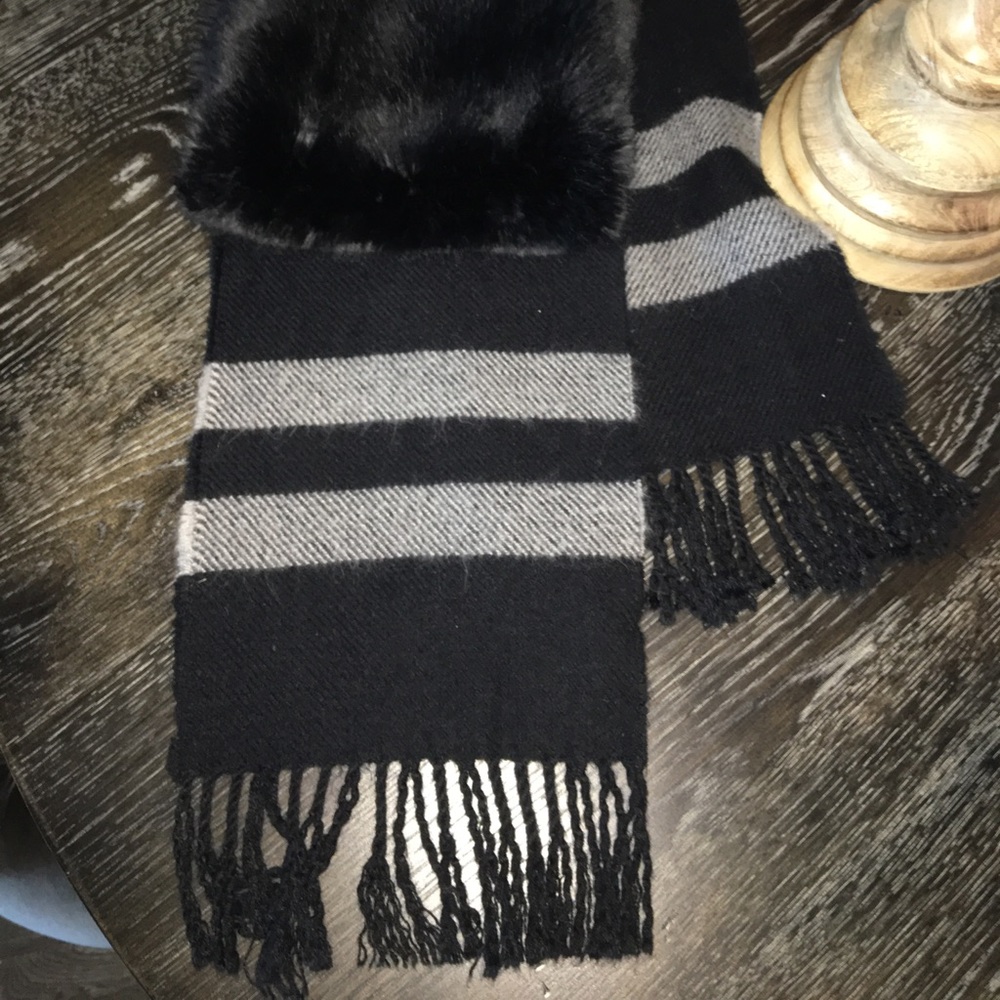 Vince Camuto Fux Fur Scarf